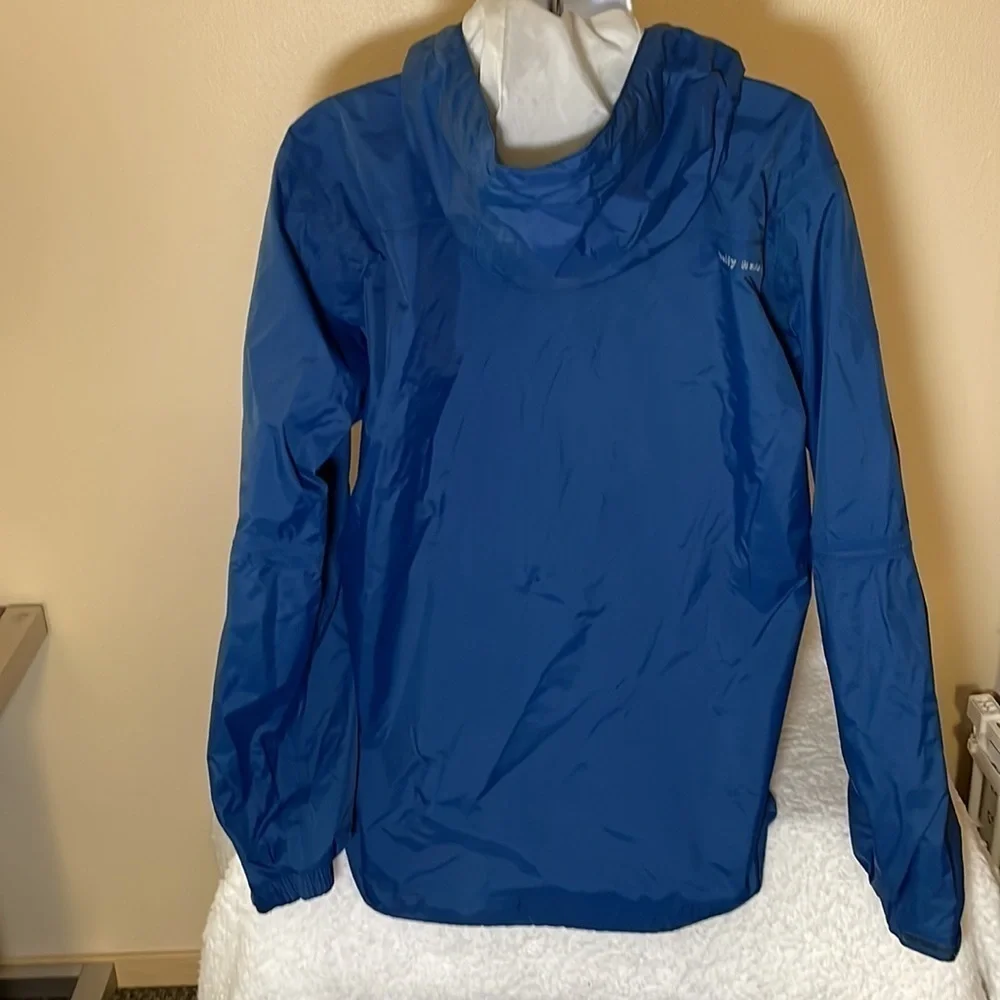 Helly Hansen Nylon Jacket Size Large